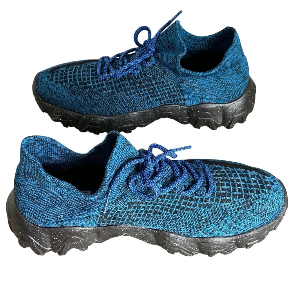 Unbranded •	knit upper